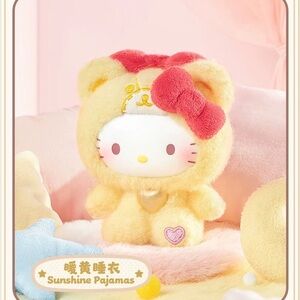 Hello Kitty Plush Pendant